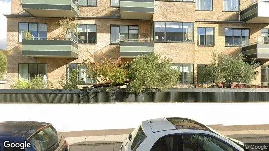 Andelsboliger til salg i Charlottenlund - Foto fra Google Street View